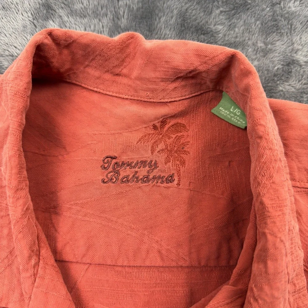 Tommy Bahama Shirt Mens Large Orange 100%‎ Silk Floral Leaf Pattern Button Up